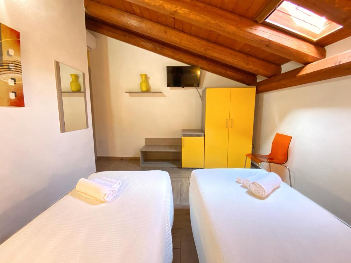 Gioia Guesthouse カブラス エクステリア 写真