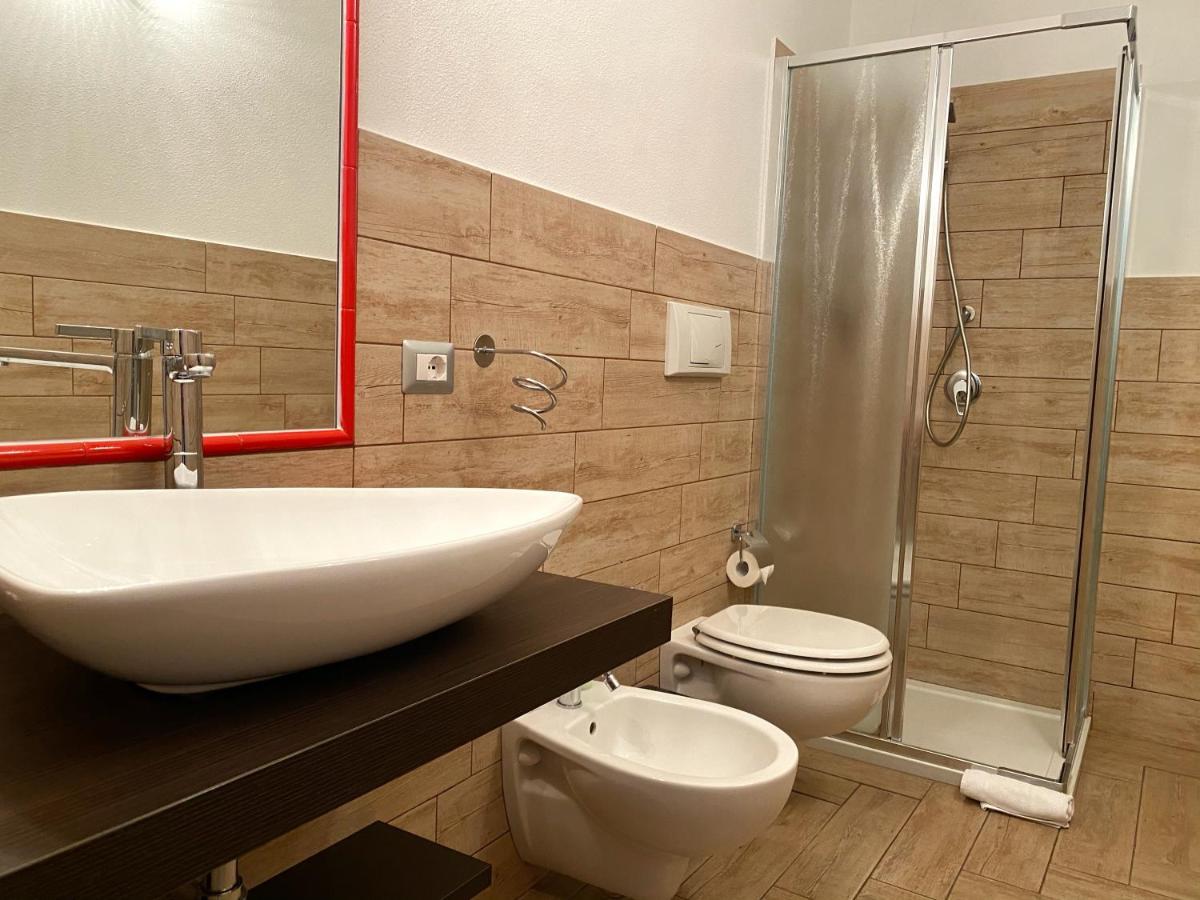 Gioia Guesthouse カブラス エクステリア 写真