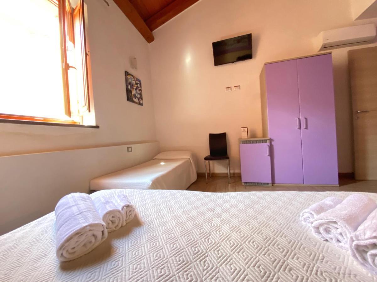 Gioia Guesthouse カブラス エクステリア 写真